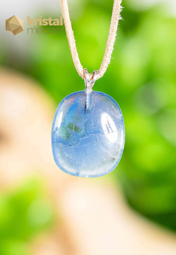 Fluoriet Blauw Hanger met zilver oog - nr. 1
