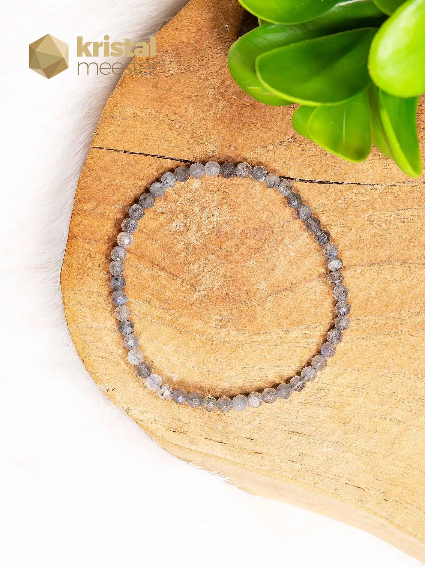 Labradoriet facet geslepen armband  3 - 4 mm