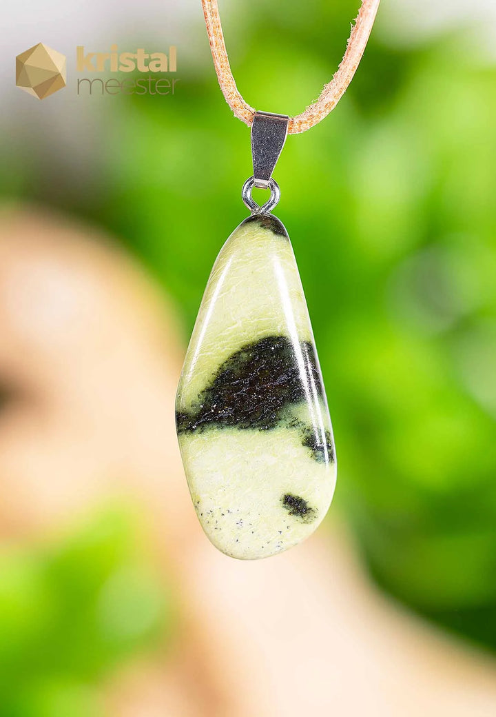 Serpentine Chyta Pendant with silver loop - no. 4