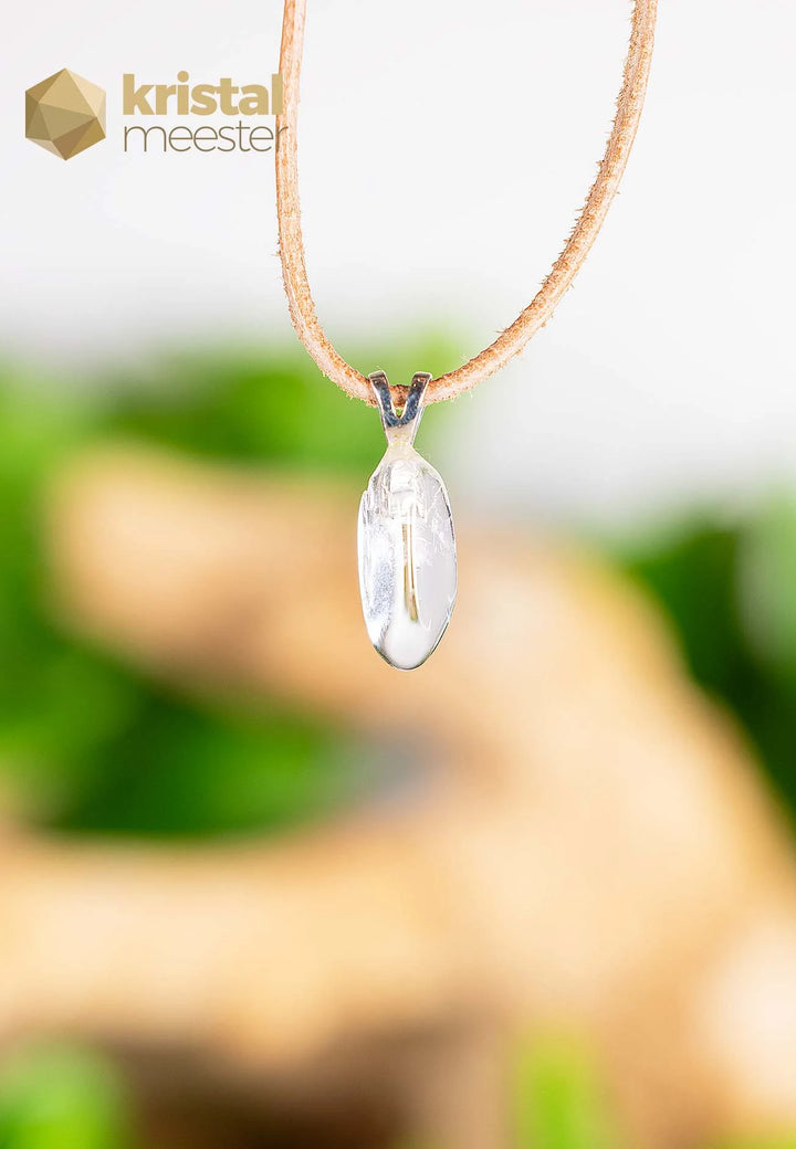 Danburiet hanger met zilver oog - nr. 3