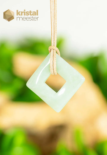 Jade donut, square - 28 mm