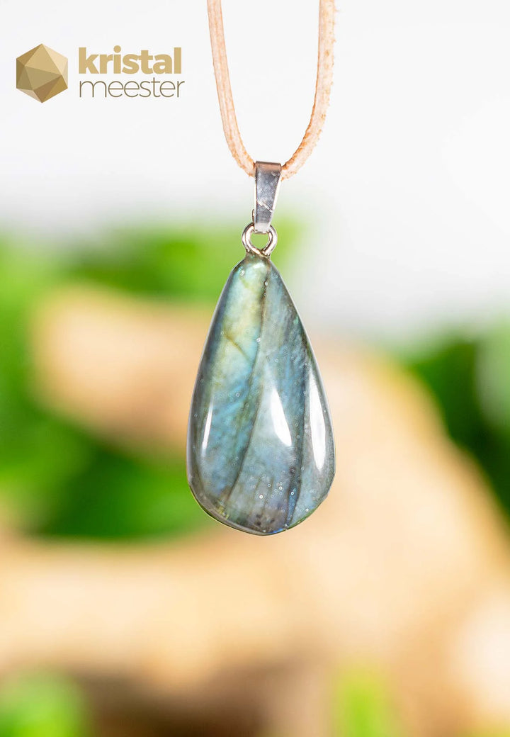 Labradoriet hanger met zilver oog - nr. 1