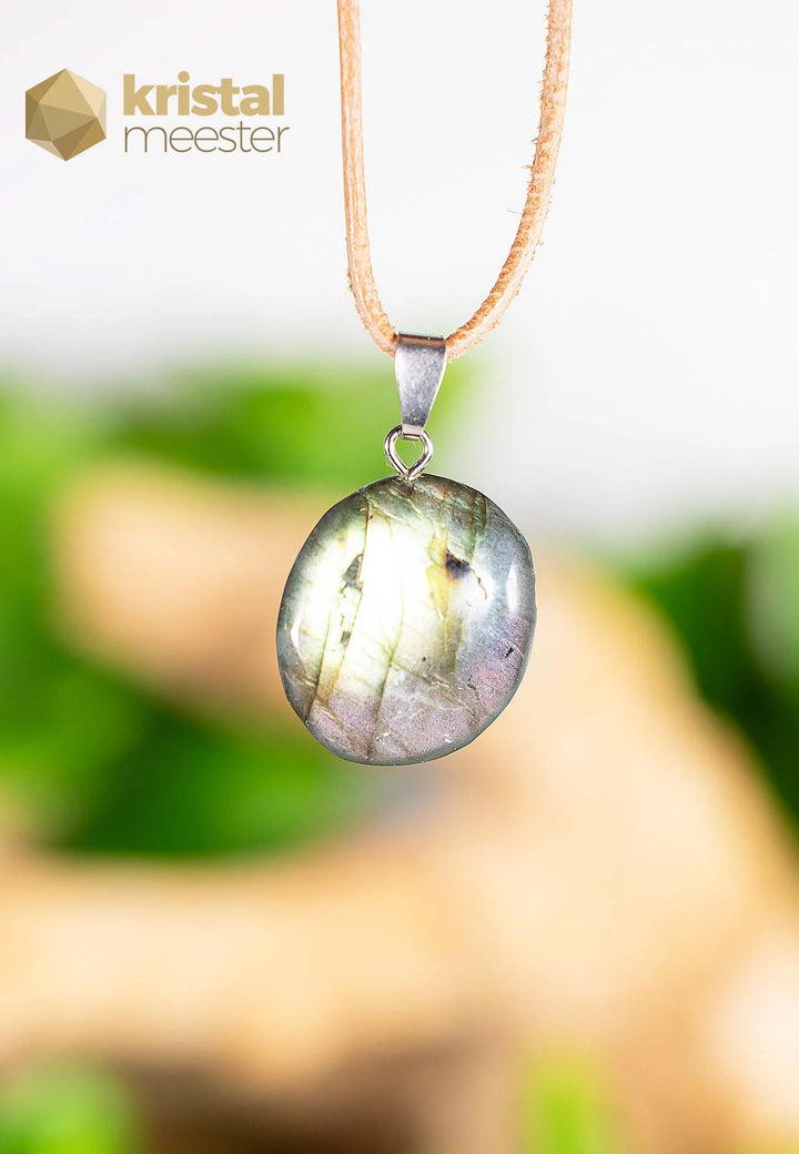 Labradoriet hanger met zilver oog - nr. 5