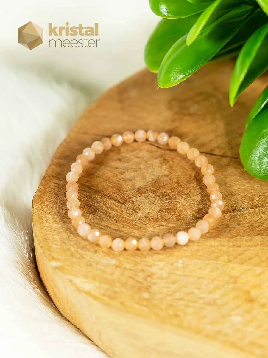 Moonstone Faceted Bracelet - 4 mm - Child