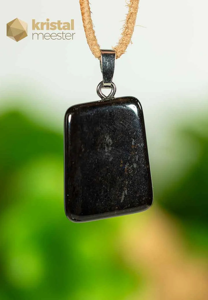 Onyx pendant with silver loop - no. 4