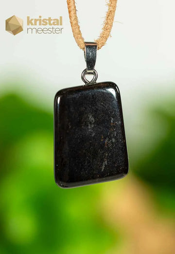 Onyx pendant with silver loop - no. 4
