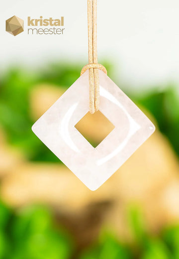 Rose Quartz donut, square - 35 mm