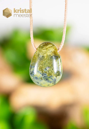 Serpentijn hanger, doorboord - nr. 2