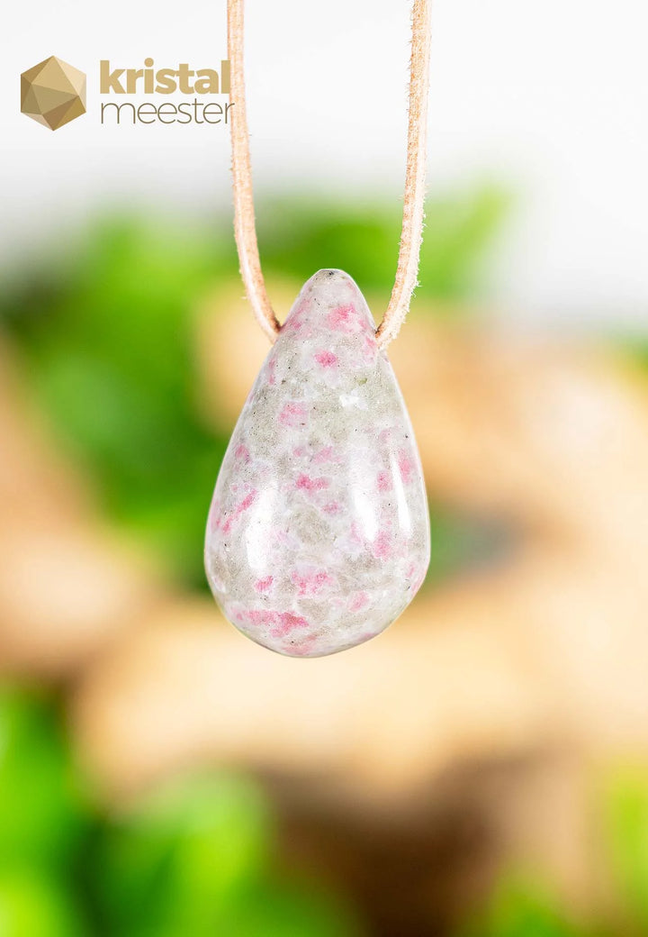 Thuliet  in Veldspaat druppelhanger - nr. 2