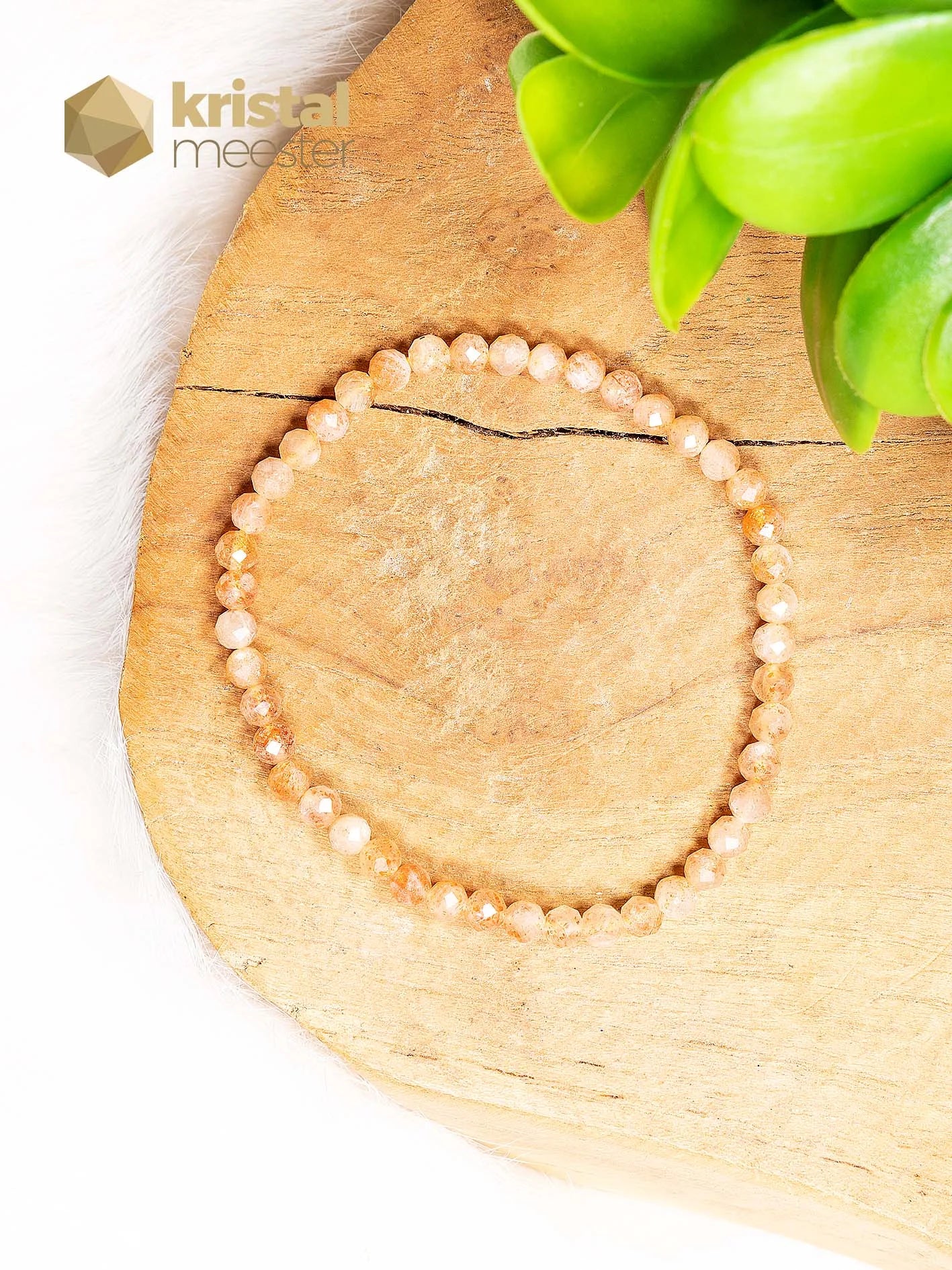 Zonnesteen facet geslepen armband  3 - 4 mm